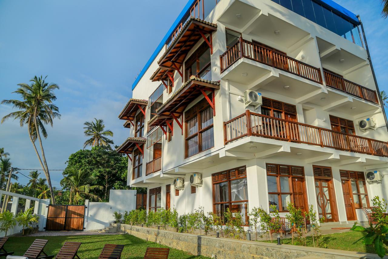 Top Secret Beach Hotel Матара Екстериор снимка